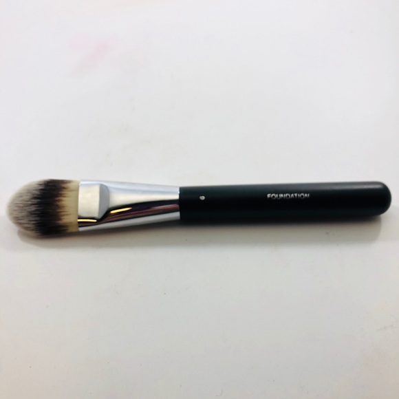 CHANEL Makeup Chanel Foundation Brush Poshmark